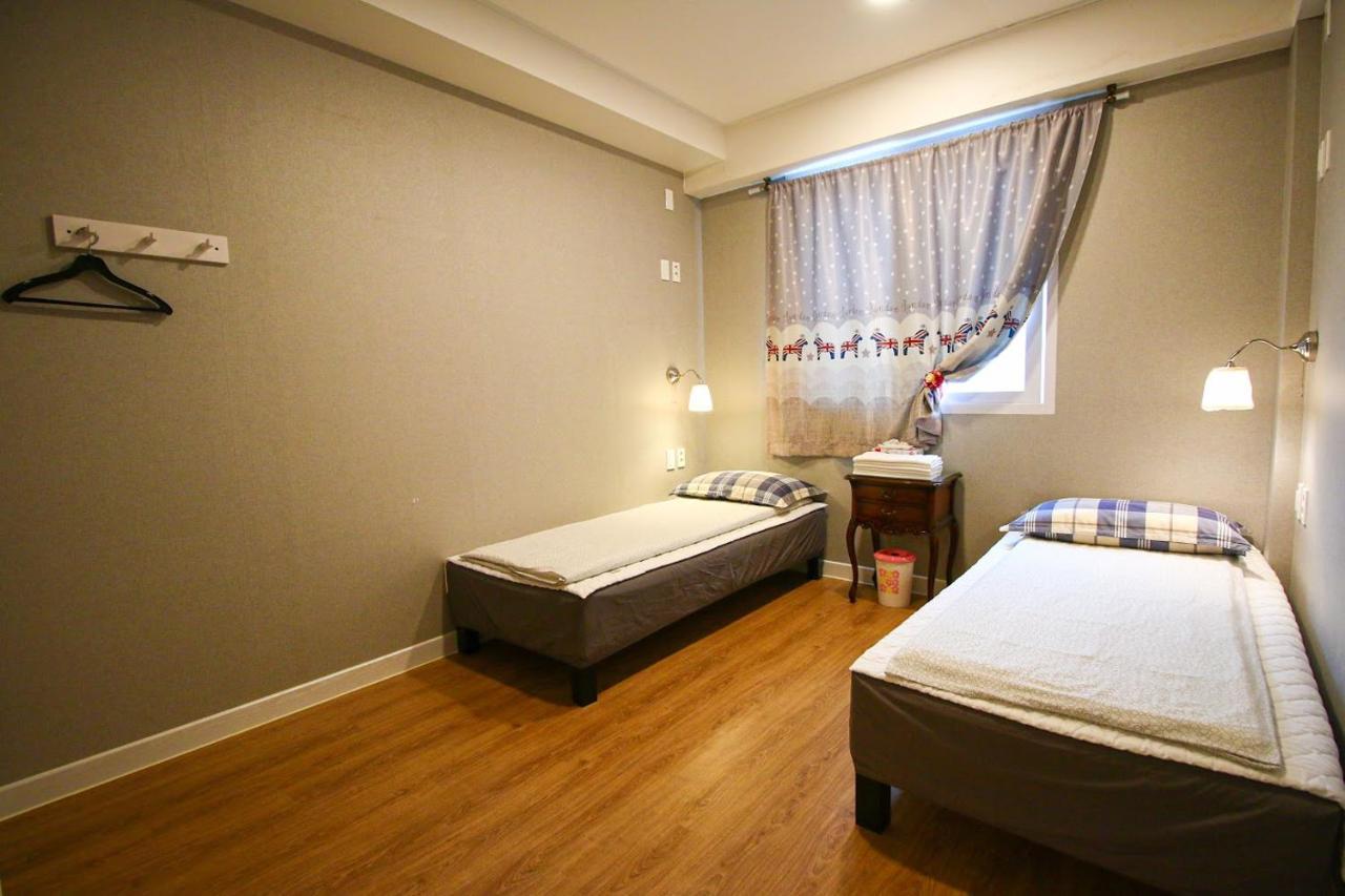 Lighthouse Guesthouse موكبو المظهر الخارجي الصورة